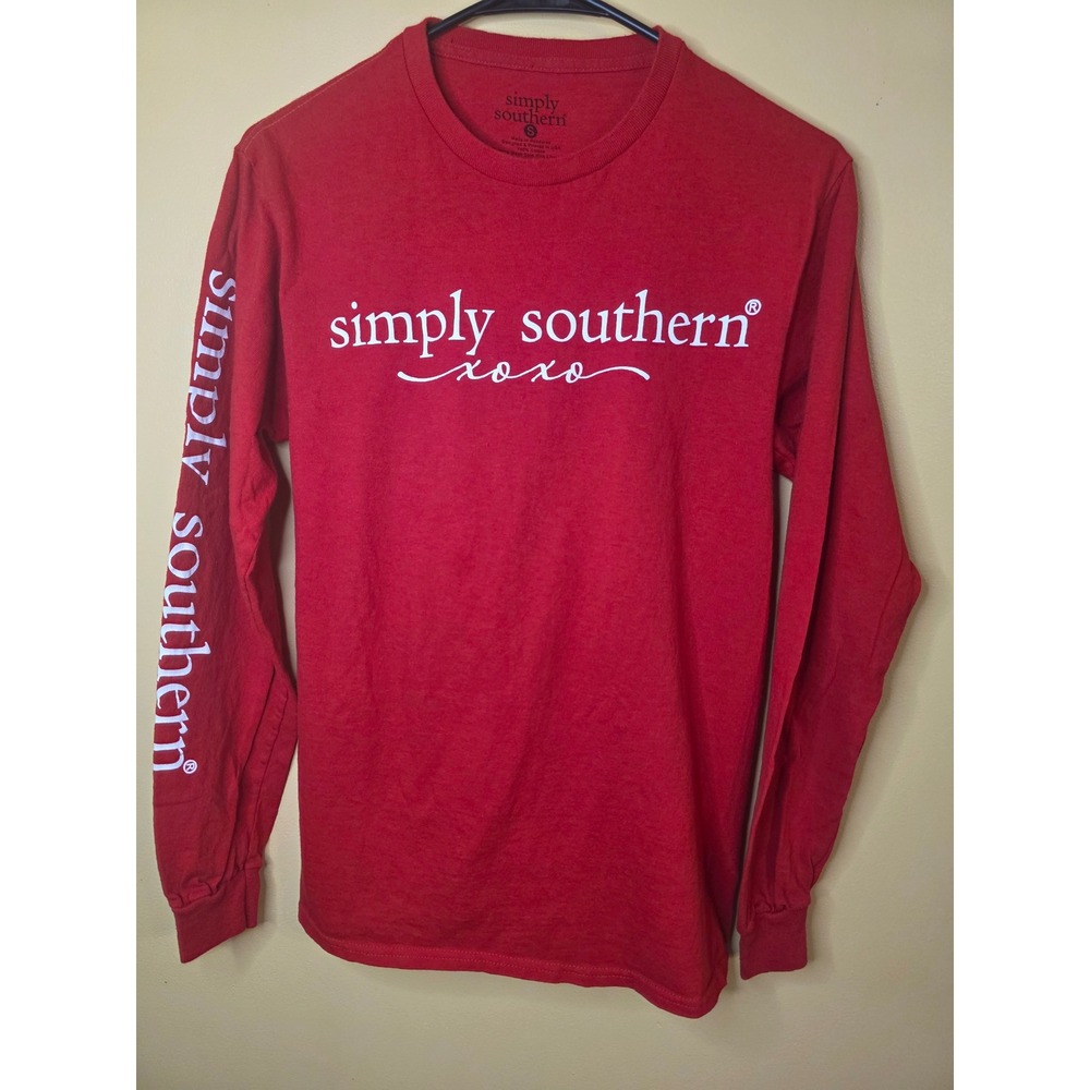 Simply Southern Womens Red Hogs and Kisses Pig Long Sleeve Graphic T-Shirt Small